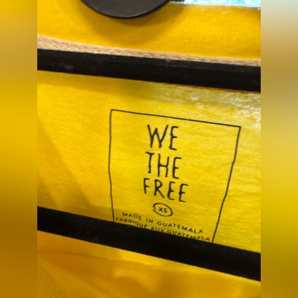 NWOT Free People We The Free The Perfect Tee - yellow sunflower - XS - Picture 7 of 7